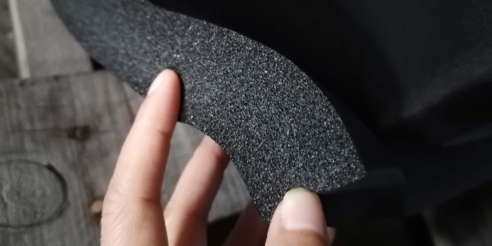 為什么說橡塑海綿保溫材料具有抗振性？